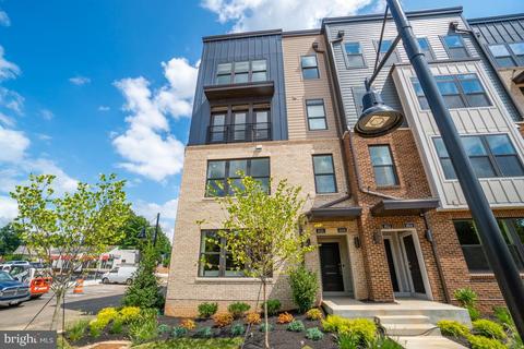 1664 Bandit Loop Dr, Reston, VA 20190 photo 1