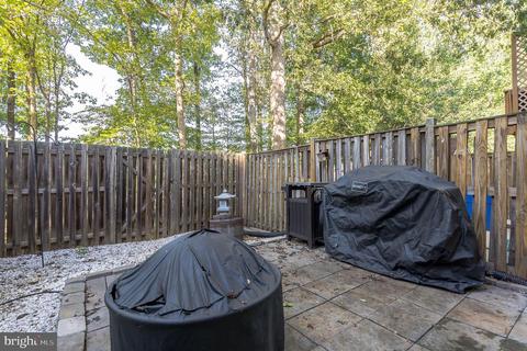 8246 Crestmont Cir, Springfield, VA 22153 photo 18