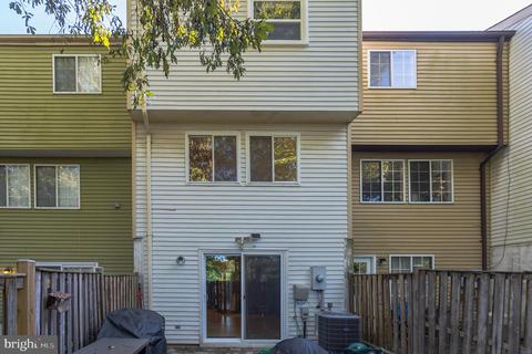 8246 Crestmont Cir, Springfield, VA 22153 photo 19
