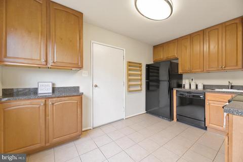 1747 Great Falls St, Mclean, VA 22101 photo 16
