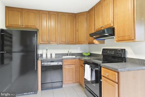 1747 Great Falls St, Mclean, VA 22101 photo 14