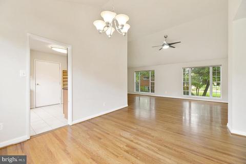 1747 Great Falls St, Mclean, VA 22101 photo 6