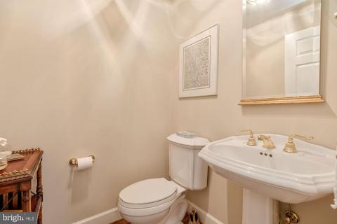 841 Mackall Ave, Mclean, VA 22101 photo 19