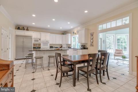841 Mackall Ave, Mclean, VA 22101 photo 12