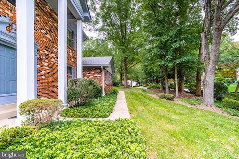 741 Ridge Dr, Mclean, VA 22101 photo 3