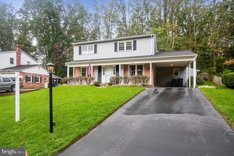 8807 Dianne Pl, Springfield, VA 22152 photo 2