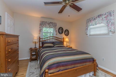 8807 Dianne Pl, Springfield, VA 22152 photo 16