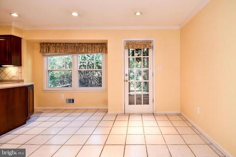 7905 Stirrup Cup Ln, Mclean, VA 22102 photo 19