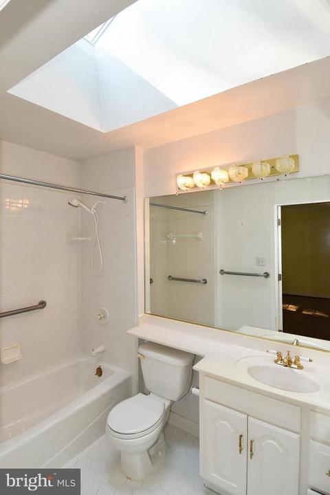 7905 Stirrup Cup Ln, Mclean, VA 22102 photo 31