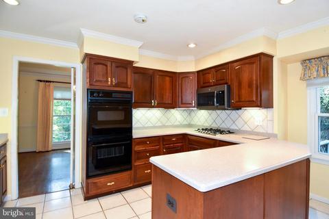 7905 Stirrup Cup Ln, Mclean, VA 22102 photo 14