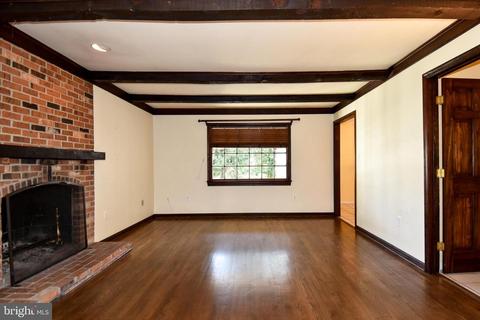 7905 Stirrup Cup Ln, Mclean, VA 22102 photo 9