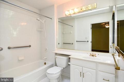 7905 Stirrup Cup Ln, Mclean, VA 22102 photo 30
