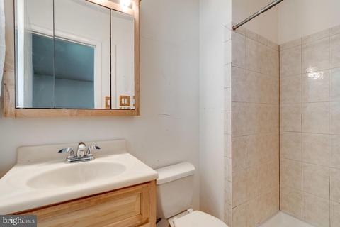 7410 Long Pine Dr, Springfield, VA 22151 photo 17