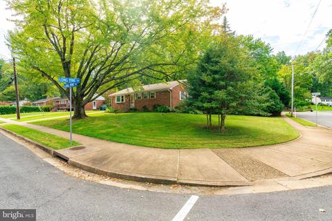 7410 Long Pine Dr, Springfield, VA 22151 photo 4