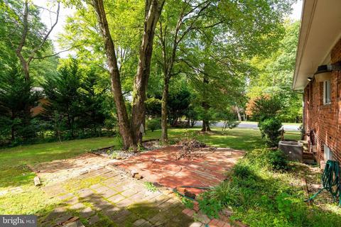 7410 Long Pine Dr, Springfield, VA 22151 photo 39