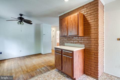 7410 Long Pine Dr, Springfield, VA 22151 photo 27