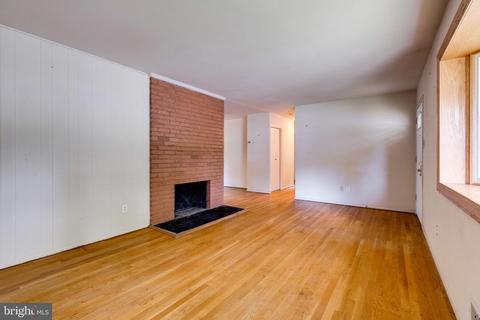 7410 Long Pine Dr, Springfield, VA 22151 photo 10