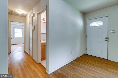 7410 Long Pine Dr, Springfield, VA 22151 photo 6