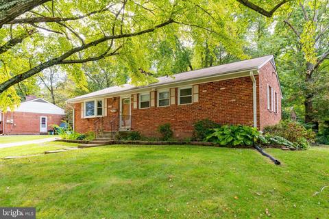 7410 Long Pine Dr, Springfield, VA 22151 photo 1