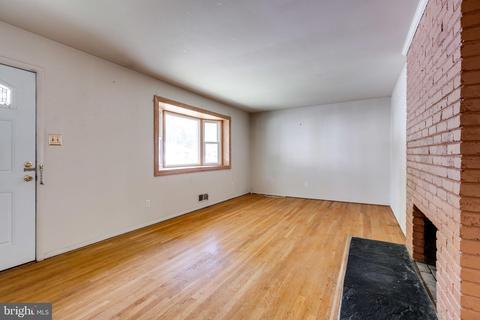 7410 Long Pine Dr, Springfield, VA 22151 photo 8