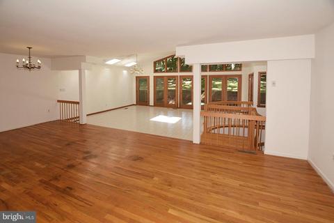 1715 Valley Ave, Mclean, VA 22101 photo 3