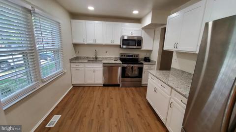 5213 Lonsdale Dr, Springfield, VA 22151 photo 5
