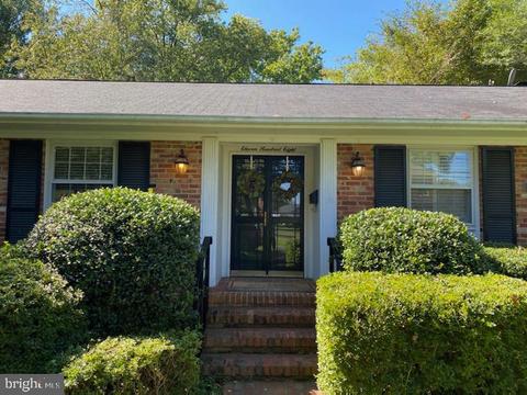 1108 Balls Hill Rd, Mclean, VA 22101 photo 1