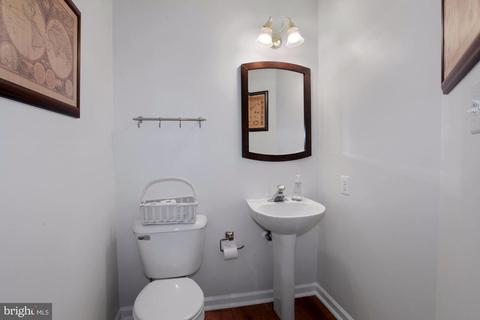 6352 Racetec Pl, Springfield, VA 22150 photo 8