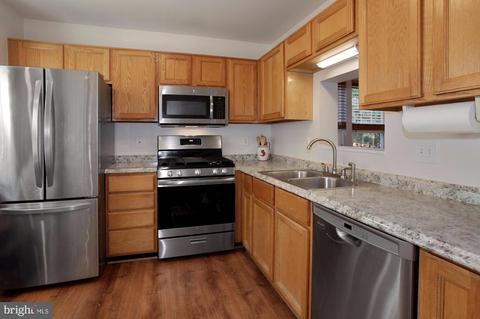 6352 Racetec Pl, Springfield, VA 22150 photo 5