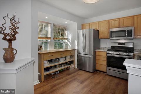 6352 Racetec Pl, Springfield, VA 22150 photo 6