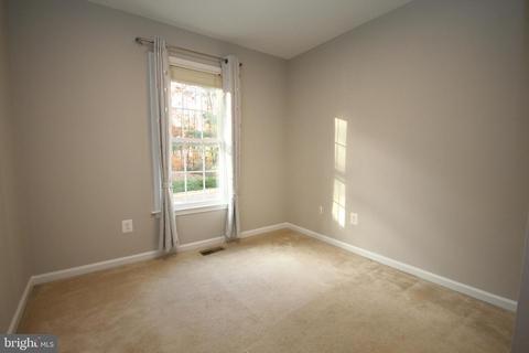 8533 Gambel Oak Dr, Springfield, VA 22153 photo 23