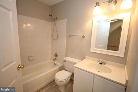8533 Gambel Oak Dr, Springfield, VA 22153 photo 25