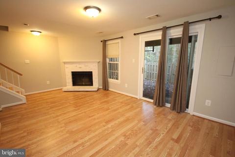 8533 Gambel Oak Dr, Springfield, VA 22153 photo 11