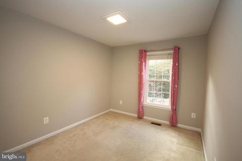 8533 Gambel Oak Dr, Springfield, VA 22153 photo 24
