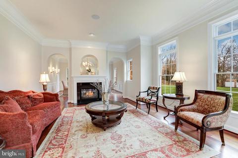 1024 Eaton Dr, Mclean, VA 22102 photo 6