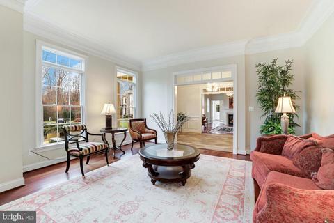 1024 Eaton Dr, Mclean, VA 22102 photo 5
