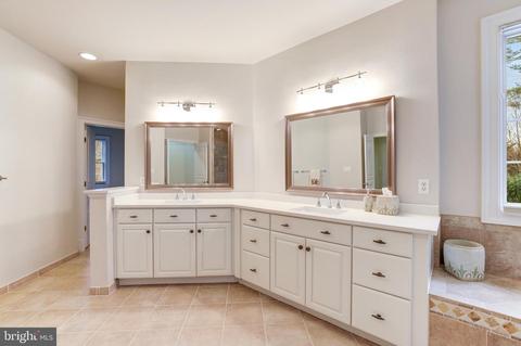1024 Eaton Dr, Mclean, VA 22102 photo 46