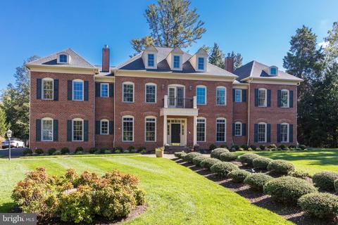 1024 Eaton Dr, Mclean, VA 22102 photo 2