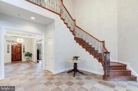 1024 Eaton Dr, Mclean, VA 22102 photo 4