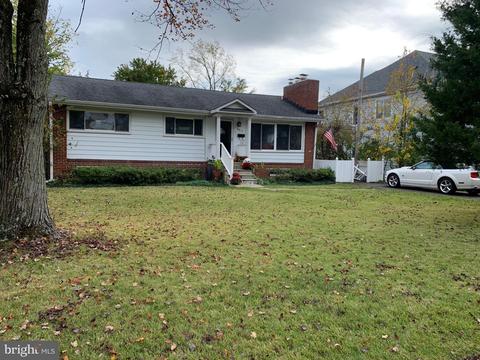 6813 Wise St, Mclean, VA 22101 photo 1