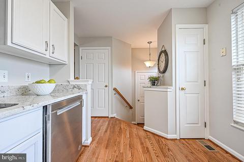 6356 Racetec Pl, Springfield, VA 22150 photo 13