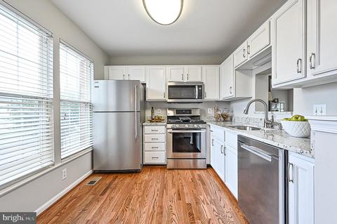 6356 Racetec Pl, Springfield, VA 22150 photo 11
