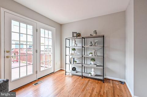 6356 Racetec Pl, Springfield, VA 22150 photo 5