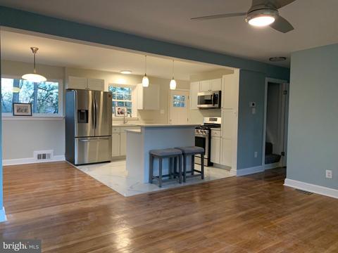 5819 Craig St, Springfield, VA 22150 photo 5