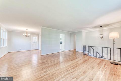 5709 Dreyfuss St, Springfield, VA 22151 photo 11