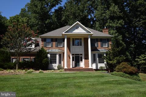 8010 Byrnwood Ct, Mclean, VA 22102 photo 1