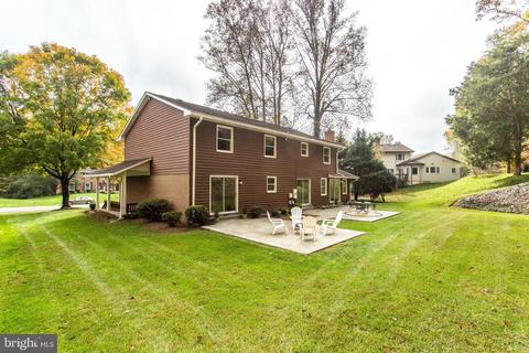 729 Ridge Dr, Mclean, VA 22101 photo 3