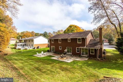 729 Ridge Dr, Mclean, VA 22101 photo 2