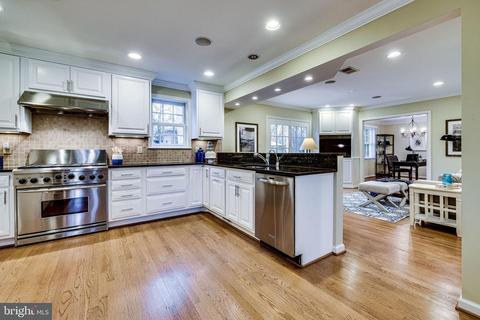8002 Falstaff Rd, Mclean, VA 22102 photo 12