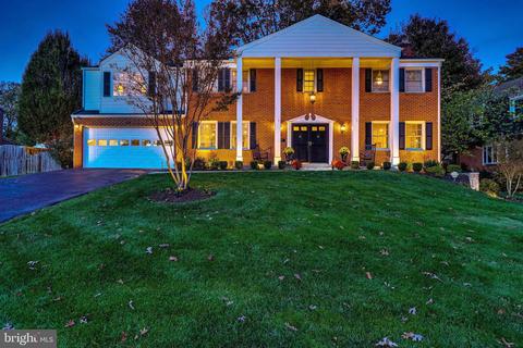 8002 Falstaff Rd, Mclean, VA 22102 photo 2
